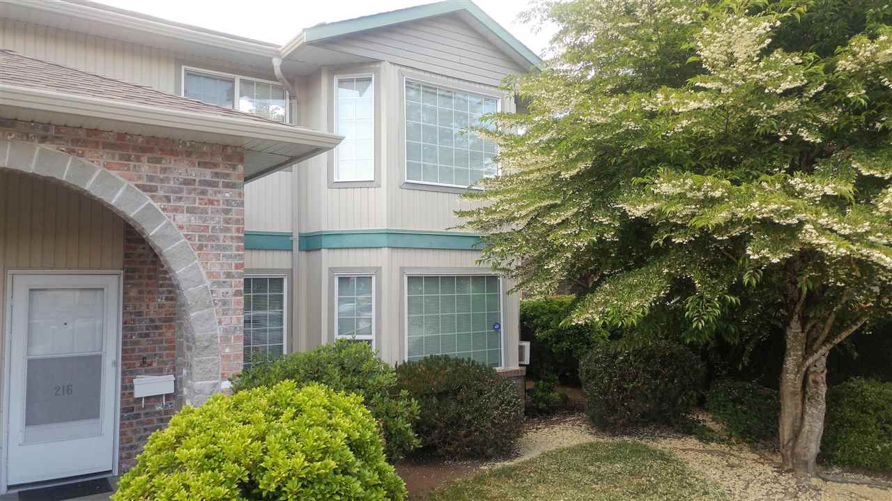 Open House. Open House on Sunday, June 10, 2018 1:00PM - 3:00PM
Come by and see us between 1pm-3pm. Call Brad for more details! 604-791-6885